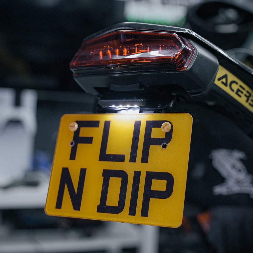 Plate Light (universal) | Flip N Dip