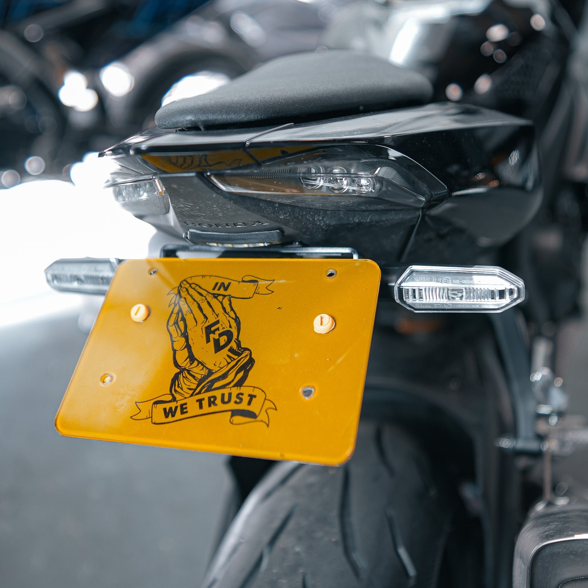 Honda CBR1000RR-R Flip N Dip