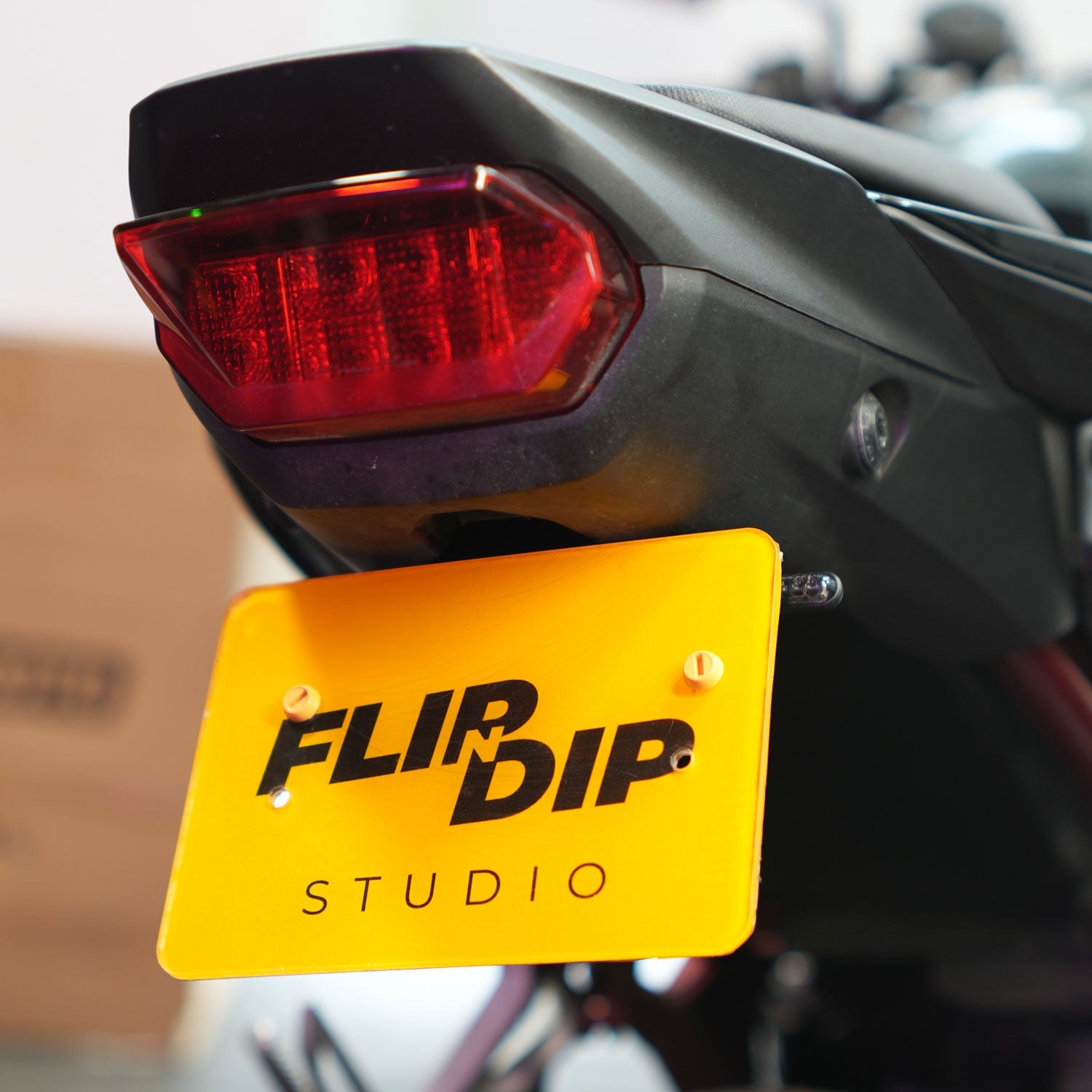 Honda Hornet CB750 Flip N Dip