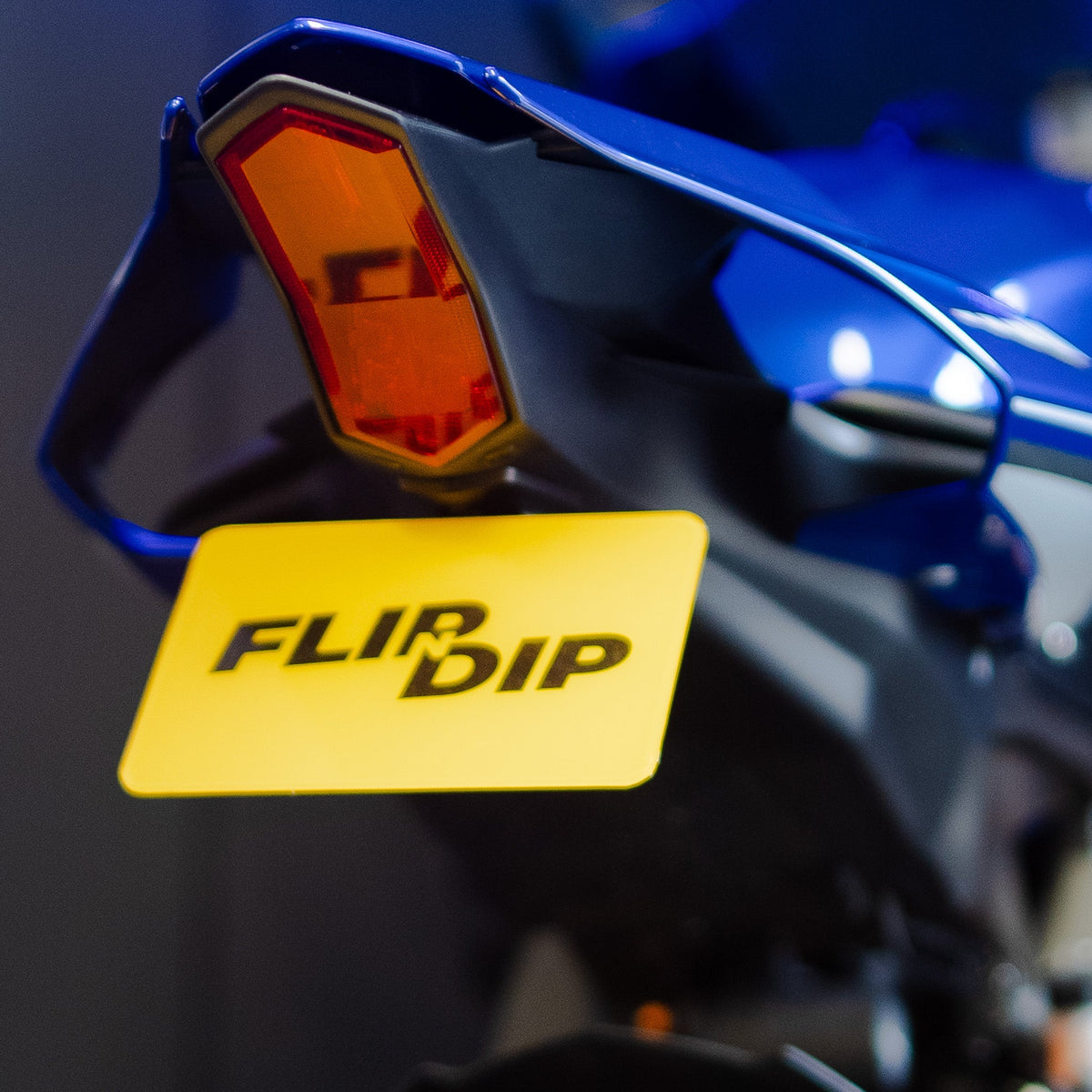 Yamaha R1 Flip N Dip
