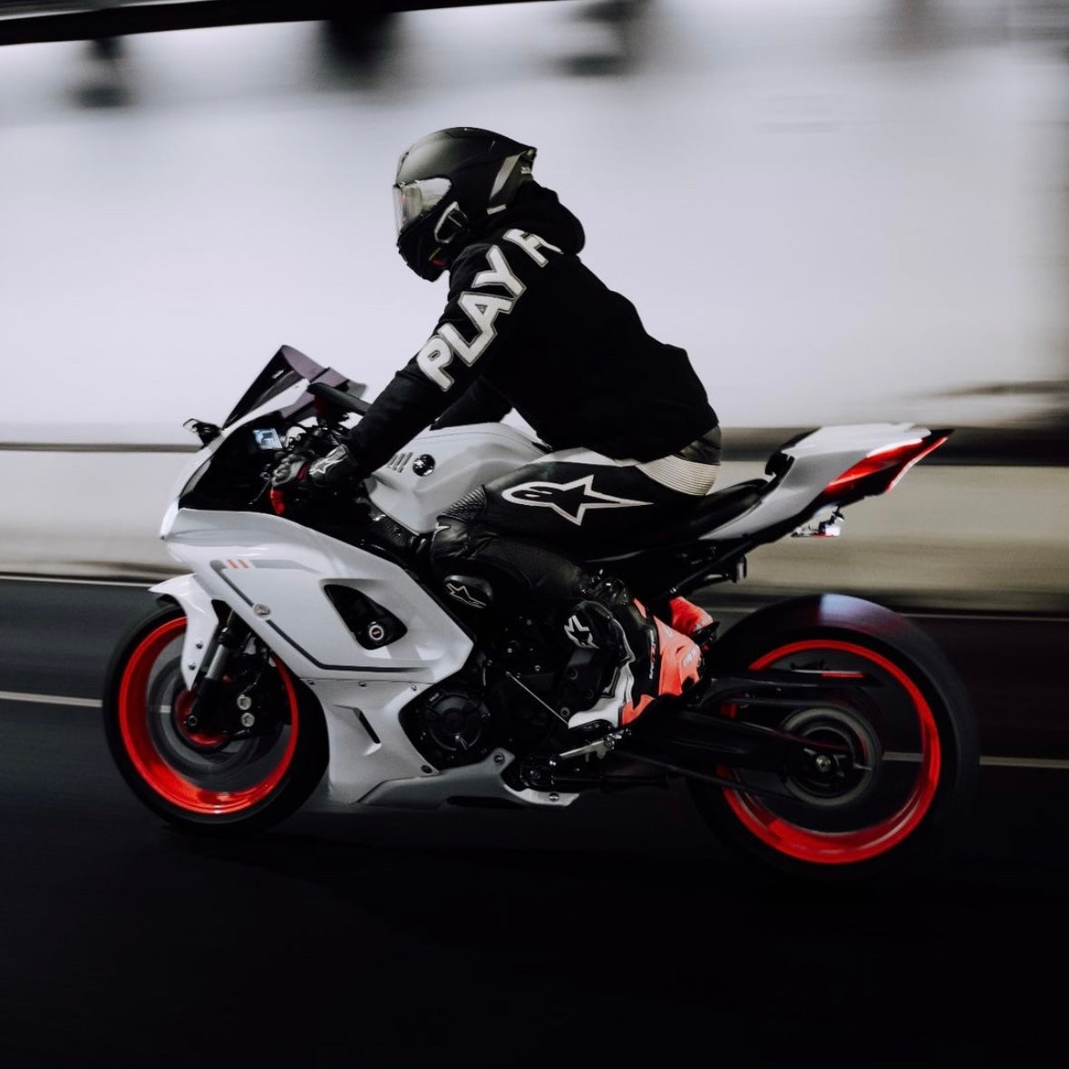 Yamaha R7 Flip N Dip