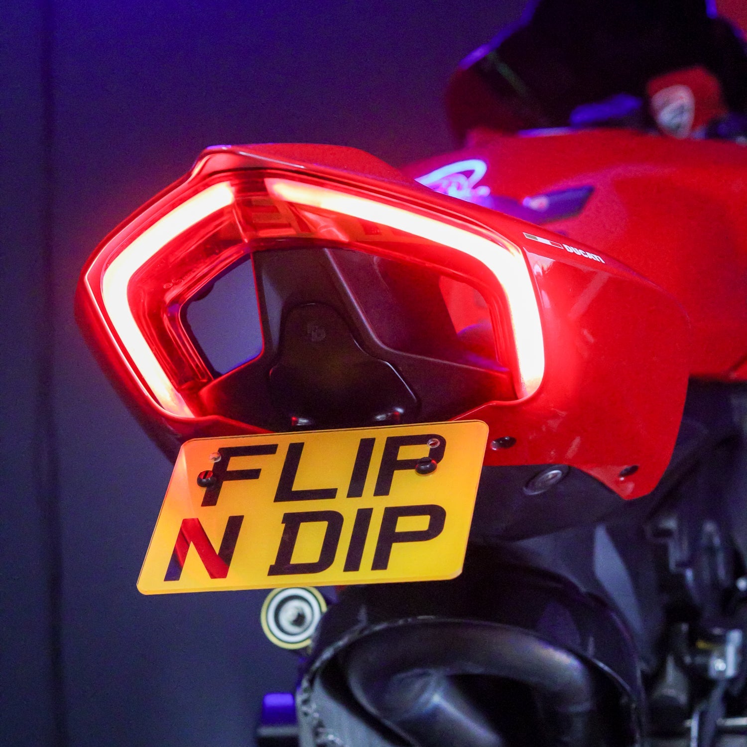 Ducati Streetfighter V2/V4 Flip N Dip