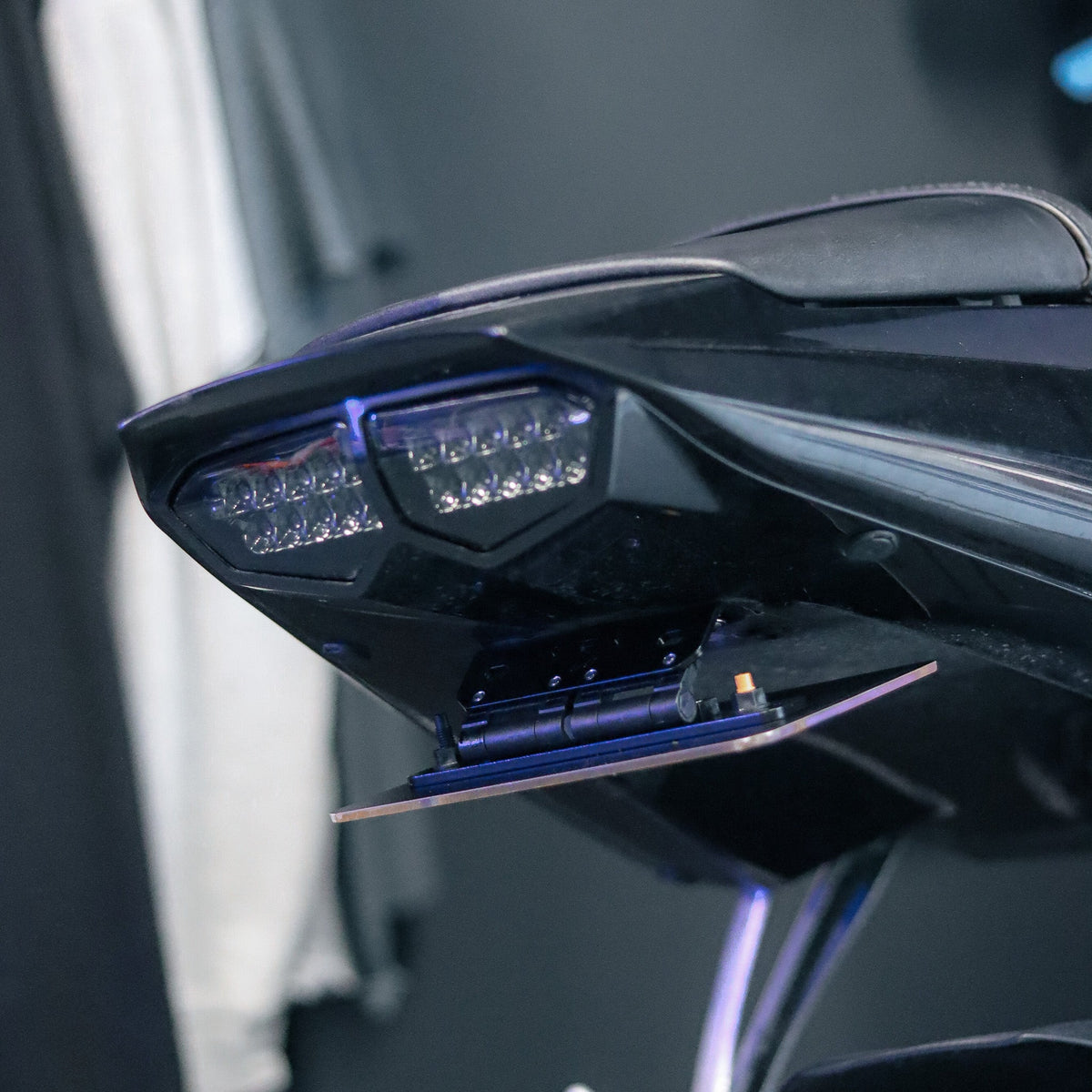Yamaha R6 Flip N Dip
