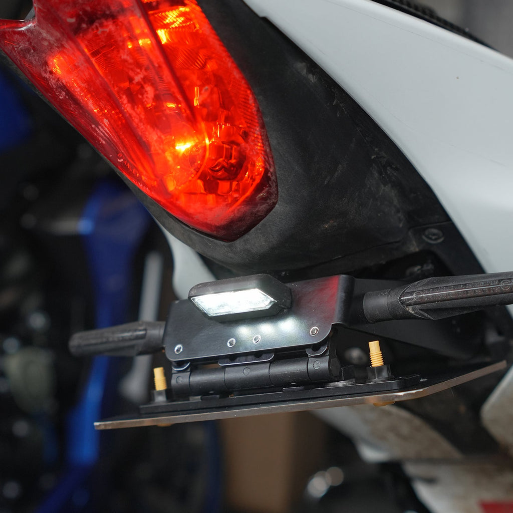 Suzuki GSXS 125 Flip N Dip