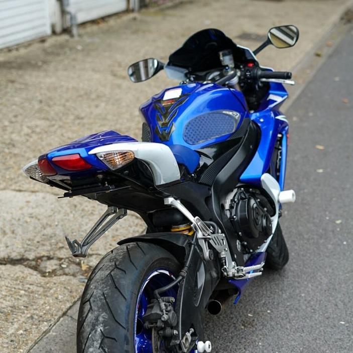 Suzuki GSXR 750 Flip N Dip